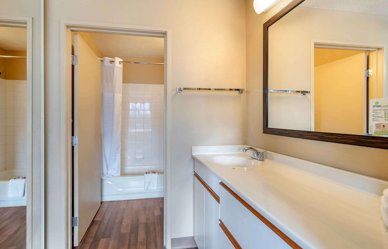 Bathroom 4, Extended Stay America Select Suites Chicago Westmont Oak Brook, Dupage