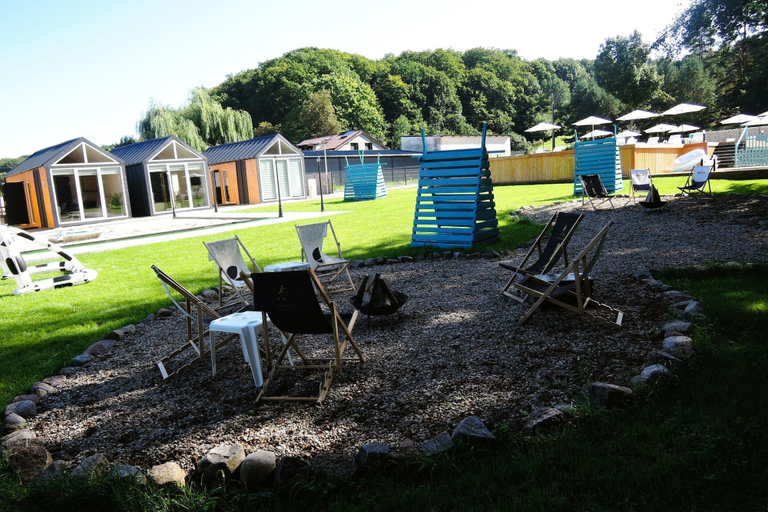 Garden 2, Holiday Homes With Swimming Pool, Close to the sea, Kamień