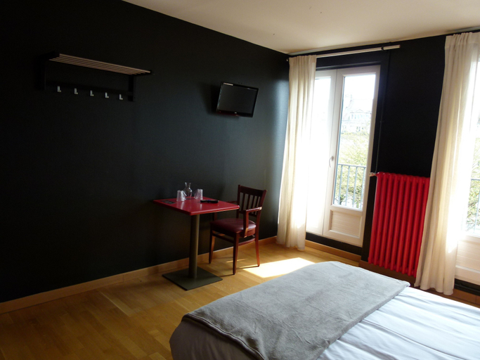 Bedroom 4, Victor Hôtel Restaurant, Oise