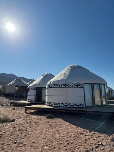 Living area 4, Oimo Tash Yurt Camp, Ysyk-Köl (lake)