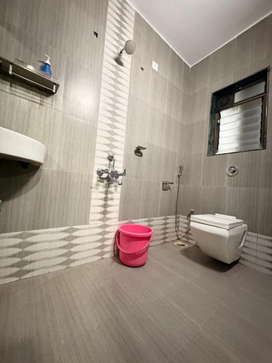 Bathroom 3, Hotel Bramha Inn, Pune