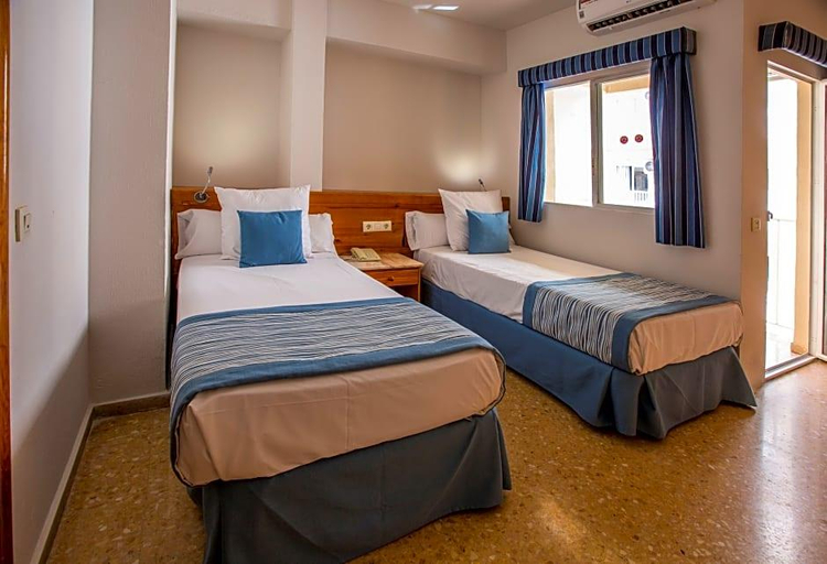 Bedroom 3, Magic Cristal Park - Ultra All Inclusive, Alicante