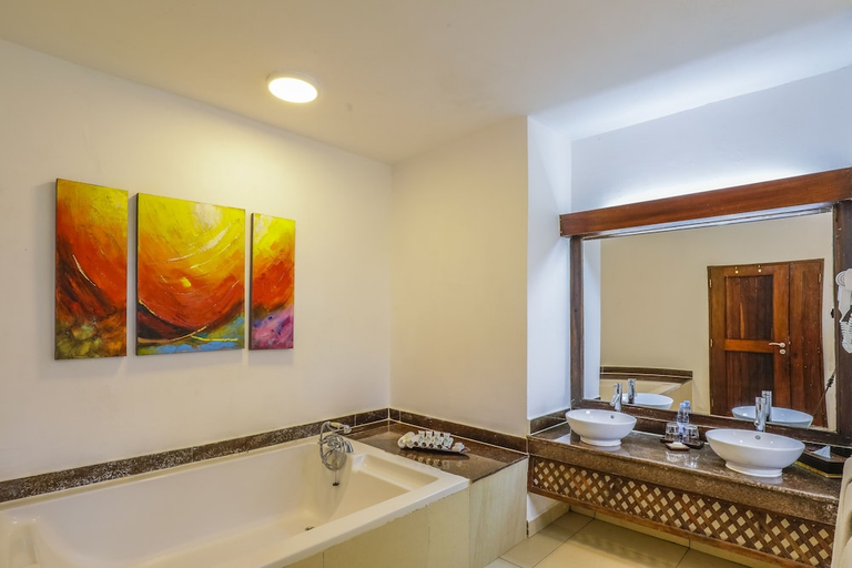 Bathroom 5, Royal Zanzibar Beach Resort, Kaskazini 'A'