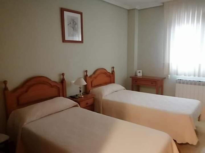 Room 3, Pension San Vicente, La Rioja