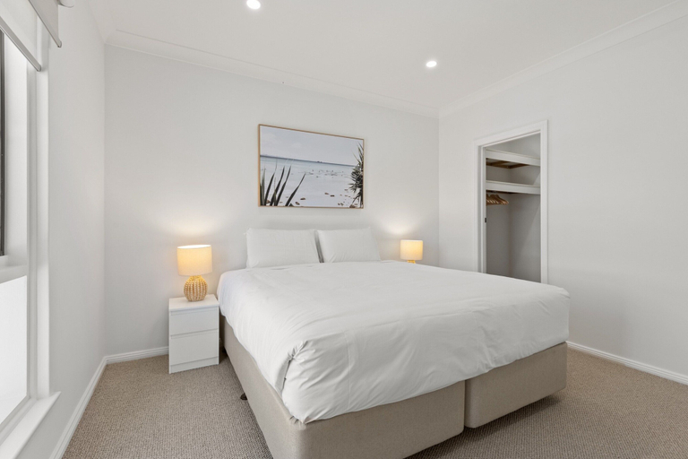 Room 5, Elegant 3-bed Home From Sunny Glenelg Beach, Adelaide