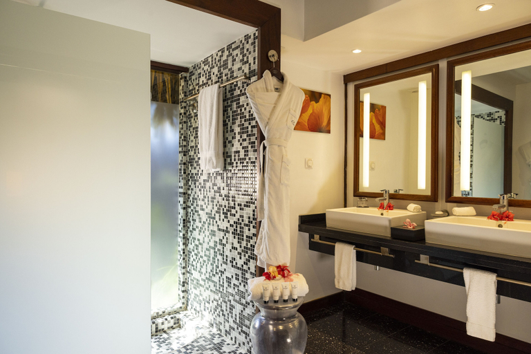 Bathroom 5, Sofitel Kia Ora Moorea Beach Resort