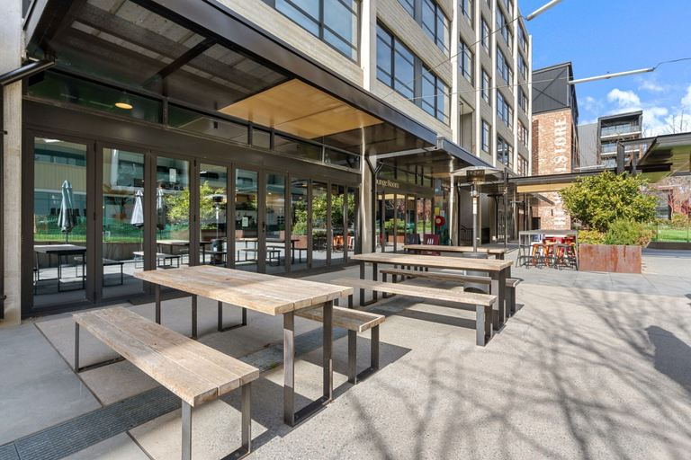 Outdoor dining 3, Bright Kingston Stay With Balcony Access, Canberra