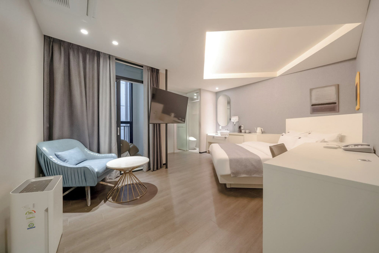 Bedroom 2, Cheonho Aria Hotel, Gandong