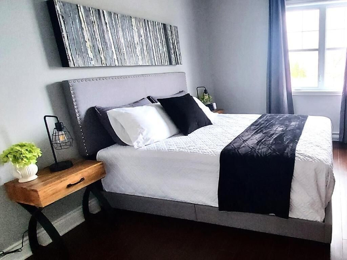 Room 2, Champlain Condo 102, La Haute-Yamaska
