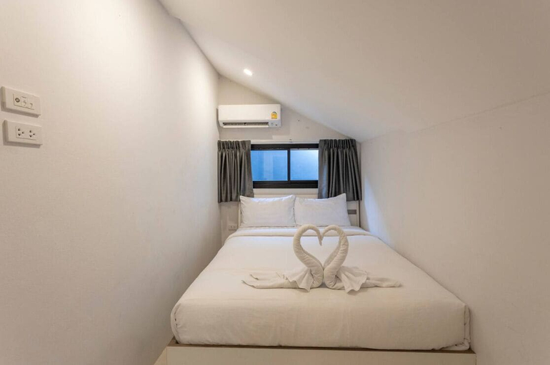 Room 1, Tropical 3BR Escape Pool Style V90, Phuket Island