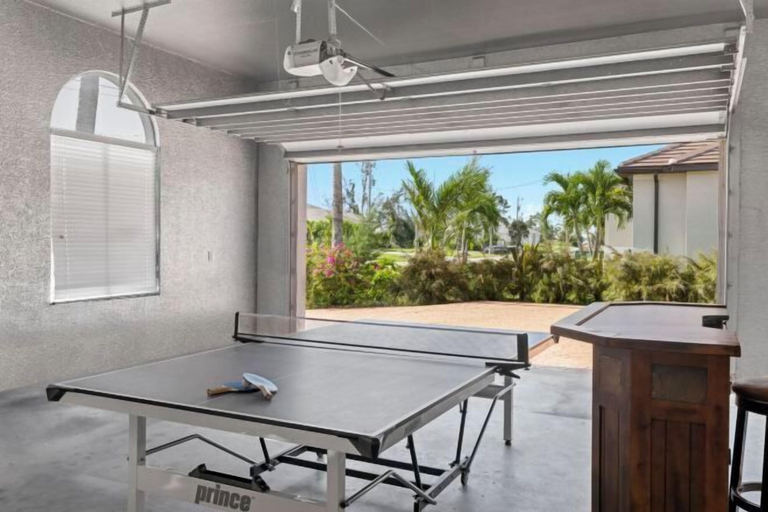 Game room, Villa Stella, Lee