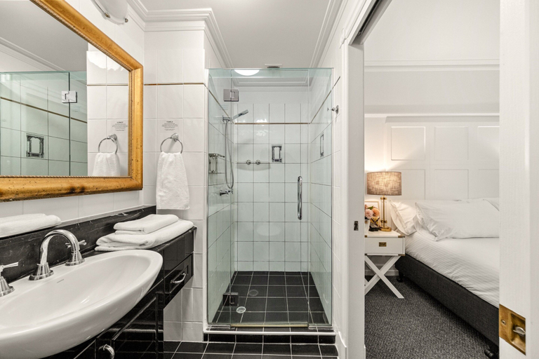 Bathroom 4, Studio Stay in Brisbane CBD Hotel Building, Brisbane
