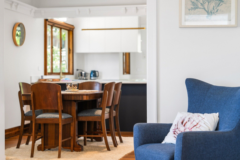 Dining 3, Family-friendly Home in Vibrant West End, West End