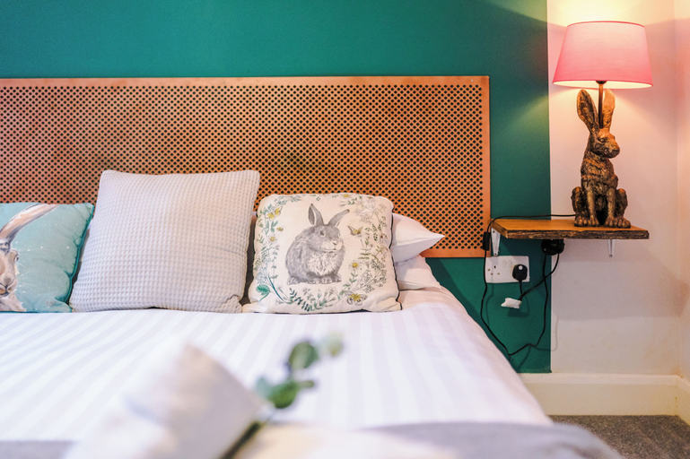 Room 5, 22 Church Street, Cheshire West and Chester
