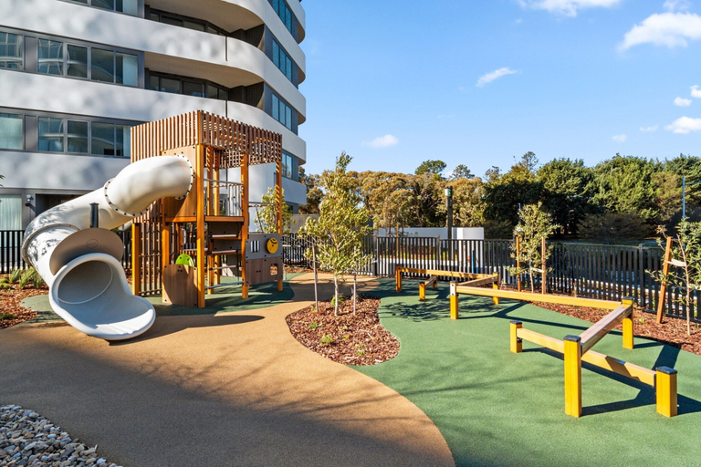 Garden 5, Apartment With Gym and Indoor Pool Access, Canberra