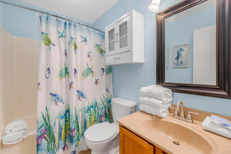 Bathroom 3, Lagoon Run 105, Baldwin