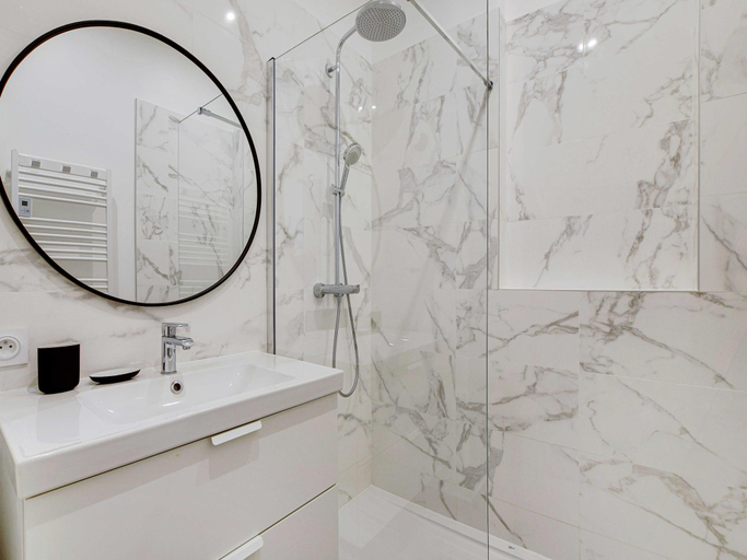 Bathroom 3, Chic Apartment -2BR-6P- Oberkampf-Republique, Paris