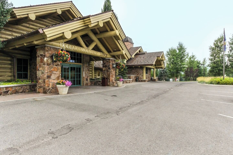 Exterior 4, Retro 3BD Sun Valley Condo + Free Resort Amenities!, Blaine