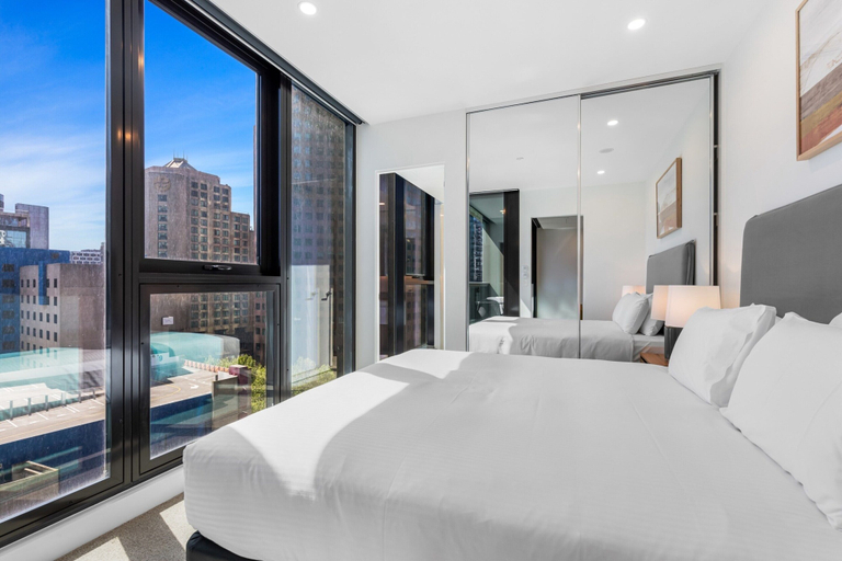Room 2, Remarkable 3-bed With City Views & Swimming Pool, Melbourne