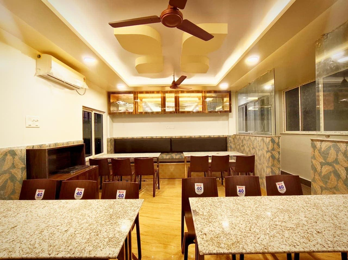 Business Facilities, HOTEL SHREESH MAYAPUR, Nadia
