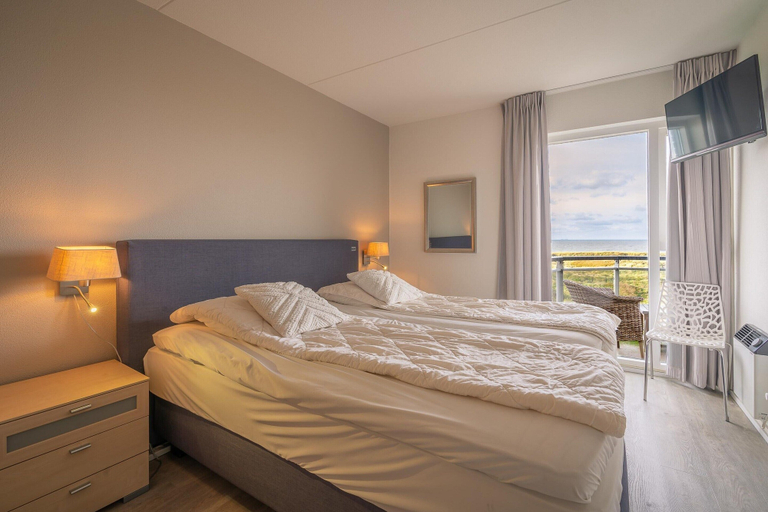 Room 5, 2 Person Apartment With sea View, Texel