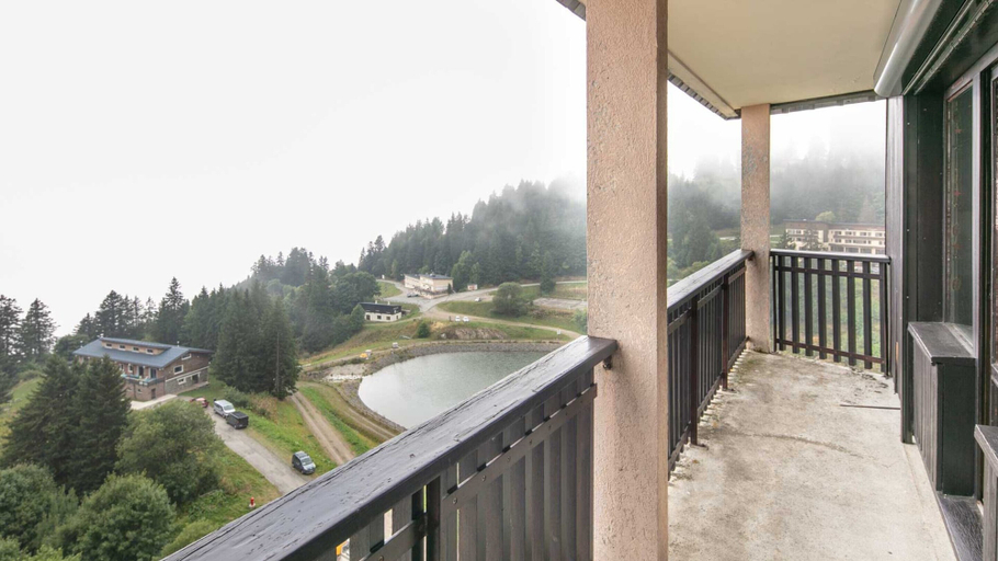 Exterior 3, Valley-view Apartment in Chamrousse, Isère