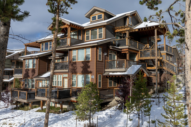 Exterior 4, Cozens Pointe E 102 2 Bedroom Condo by RedAwning, Grand