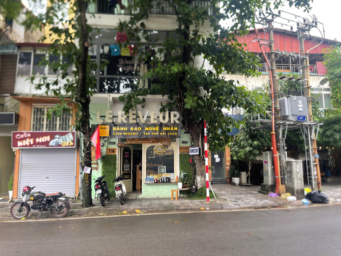 Front of property 5, Ba Dinh Le rêveur Homestay, Ba Đình