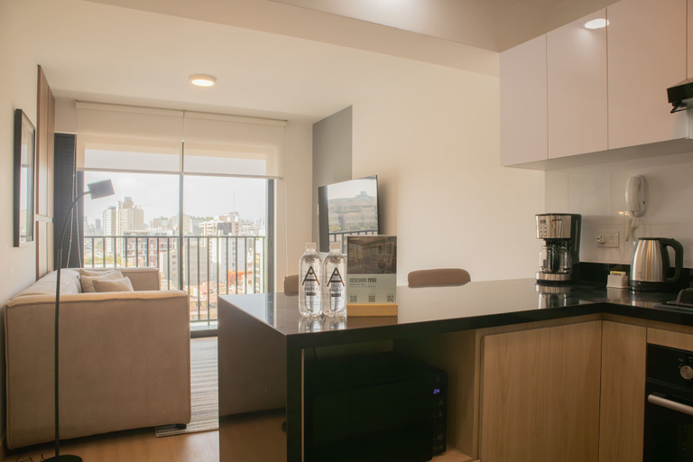 Room 3, w Enchanting 1BR w Balcony in Barranco, Lima