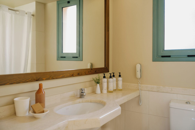 Bathroom, Village Heights Resort, Crete