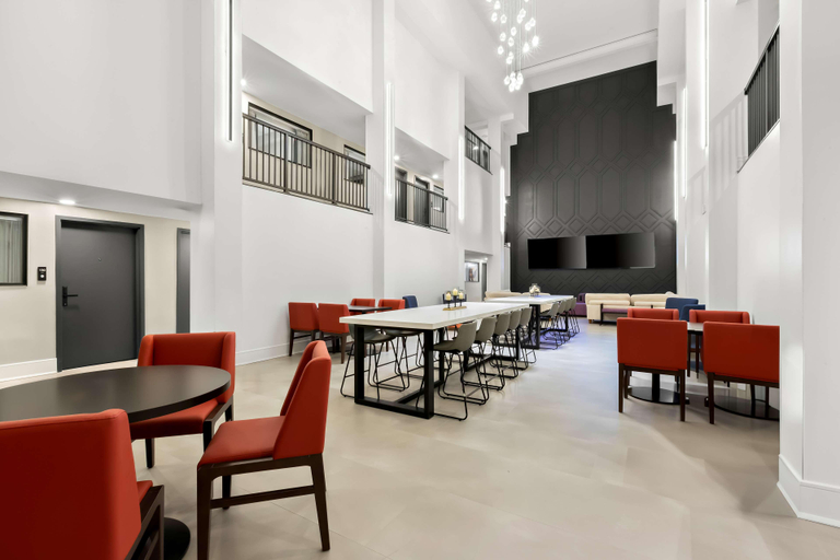 Food & Drinks 3, Latitude Suites Tinton Falls Eatontown Bw Premier, Monmouth
