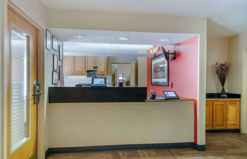 Public Area, Extended Stay America Select Suites Atlanta Perimeter Peacht, Fulton