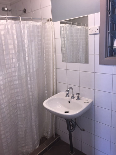 Bathroom 3, Capricornia Motel, Fannie Bay