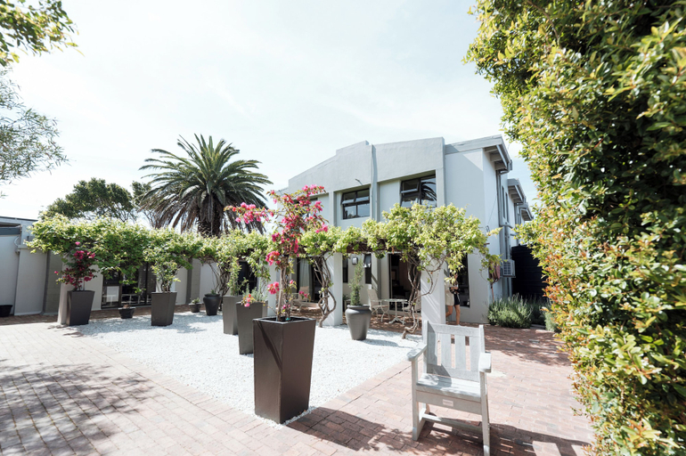 Exterior & Views 2, Whale Away Guest House, Overberg