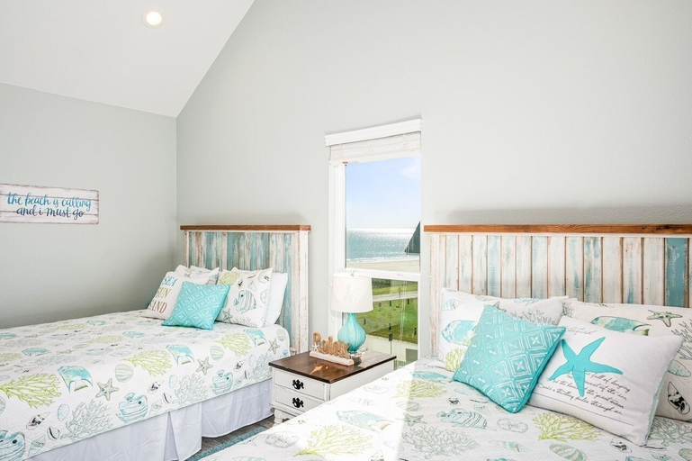 Room 4, Crystal Breeze 3 Bedroom Home, Galveston