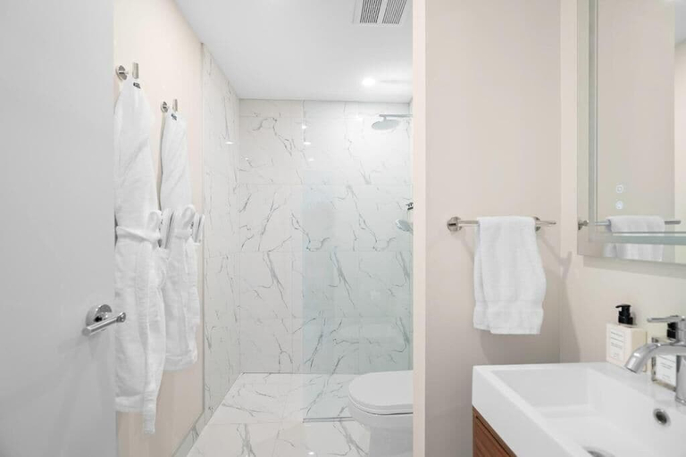 Bathroom 4, Arcadia Hotel Boutique, Montréal