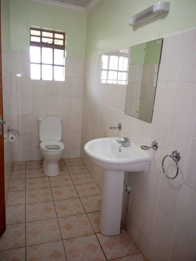 Bathroom, Kenmosa Resort, Kesses