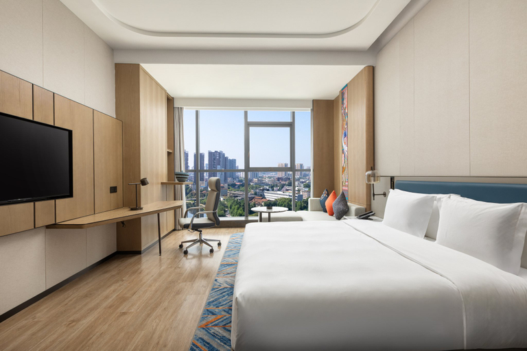 Bedroom 3, Crowne Plaza HUAIHUA by IHG, Huaihua