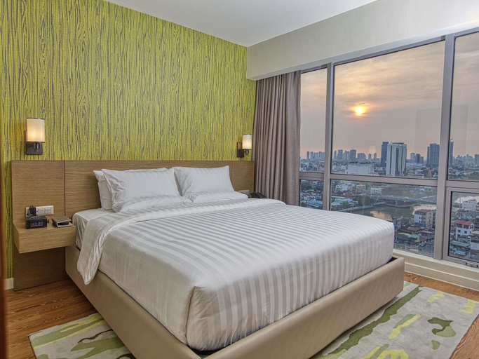 Bedroom 4, Novotel Suites Manila at Acqua, Mandaluyong