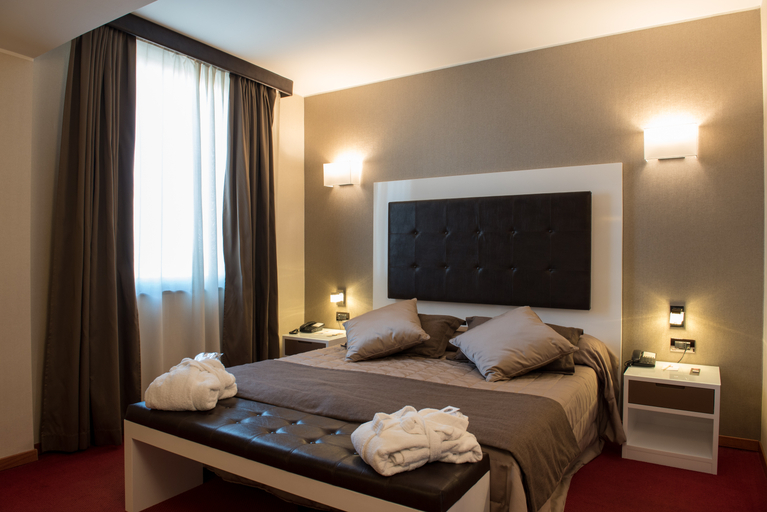 Bedroom 2, Magri S, Napoli