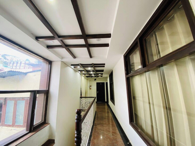 Lobby 4, Hotel Garden Reach, Dehradun
