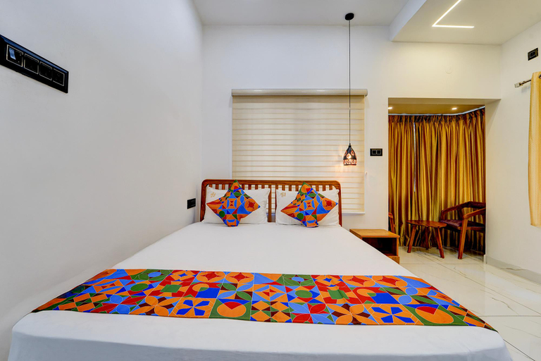 Bedroom 2, FabHotel Elroi Suites, Ernakulam