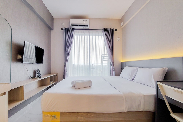 Bedroom 3, Gorgeous And Tidy Studio At Sky House Bsd Apartment, South Tangerang