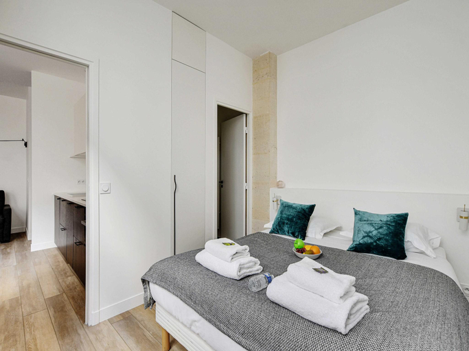 Bedroom 5, Chic Apartment -2br/6p- Oberkampf/republique, Paris