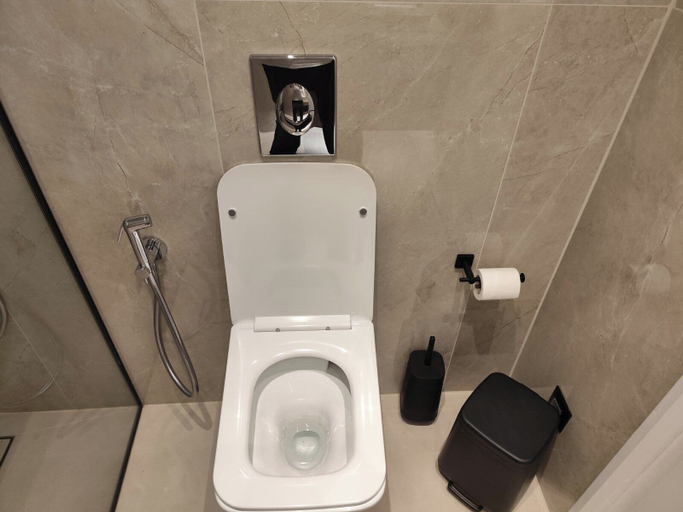 Bathroom 5, Talos Hotel Apartments, Crete