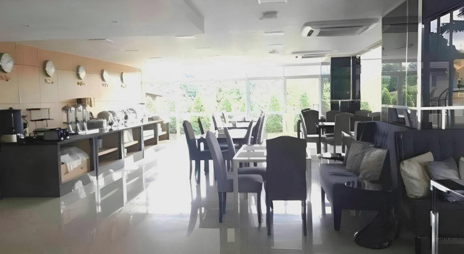 Food & Drinks 5, Chaisaeng Villa, Muang Sing Buri