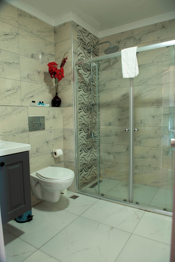Bathroom 5, Hotel Daphne - Special Class, Fatih