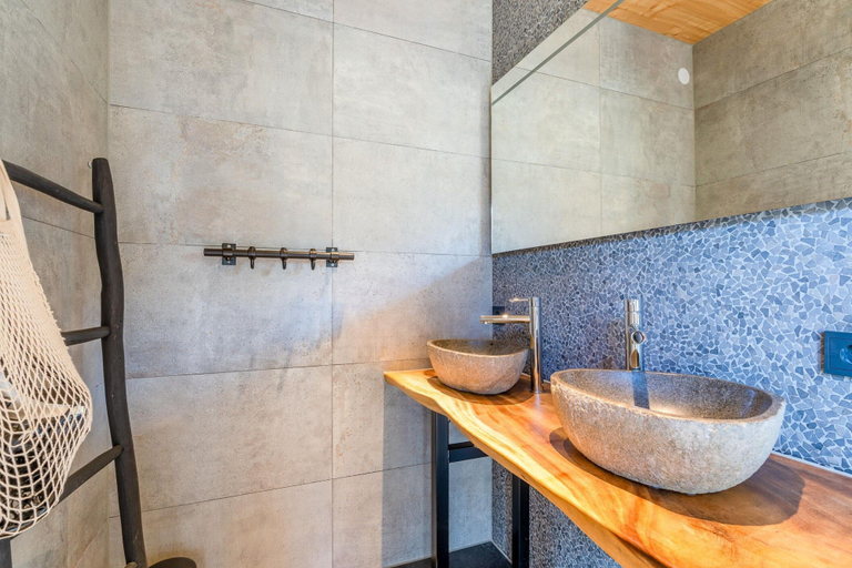 Bathroom 5, Luxurious and Sustainable 6-person Holiday Villa, Texel