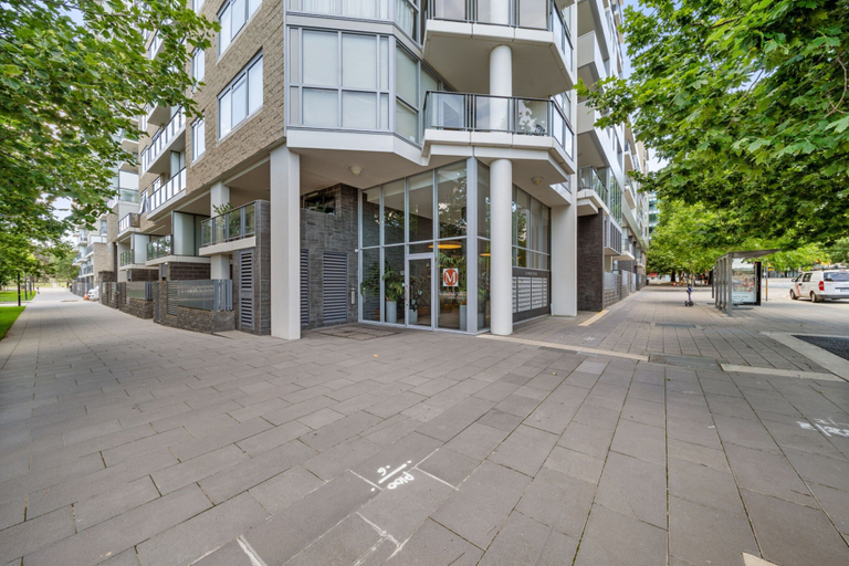 Exterior 4, Glorious Central Canberra 1-bed With Pool & Sauna, Canberra