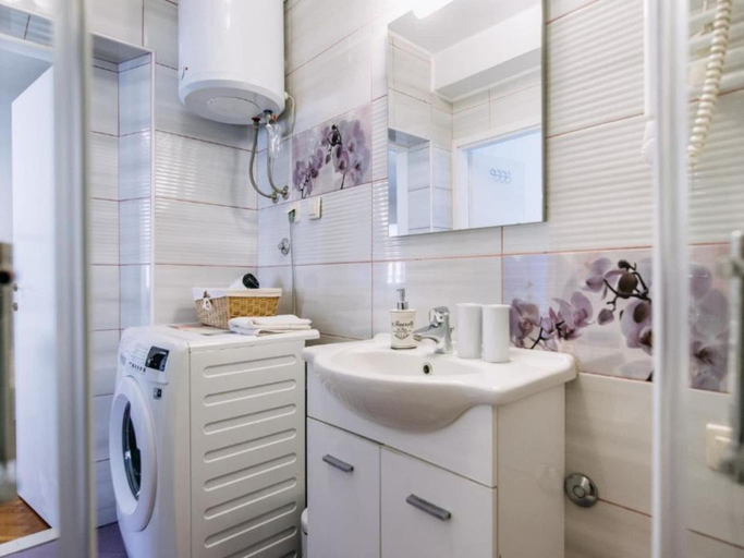 Bathroom 3, One Bedroom Apartment with Terrace, Dubrovnik
